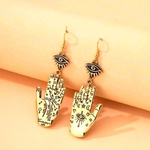 PALMISTRY FORTUNE TELLER EARRINGS GOLD NEW